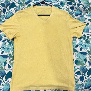 Old Navy Men's Light Yellow V-Neck Tee